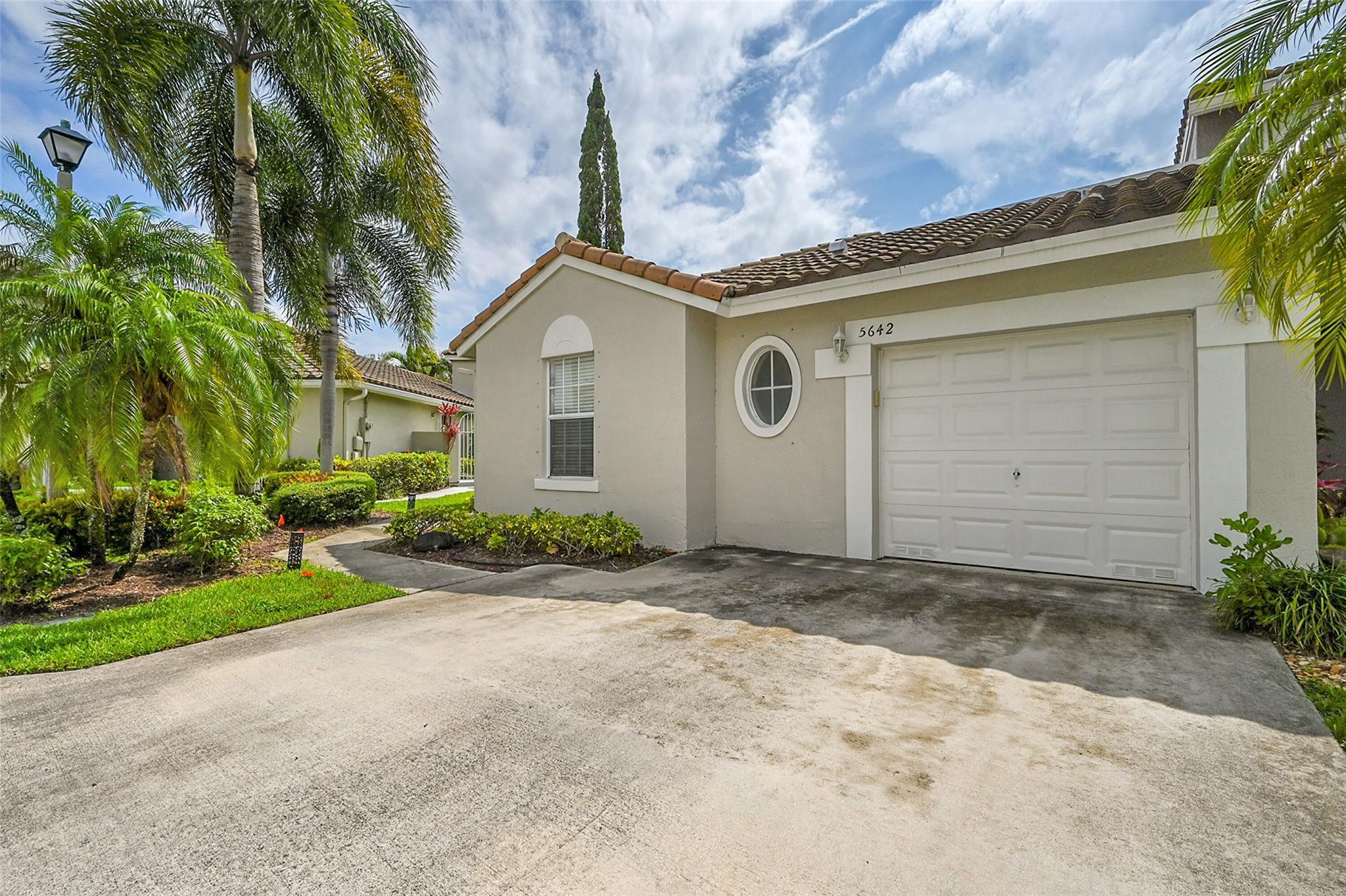5642 NW 118th Dr