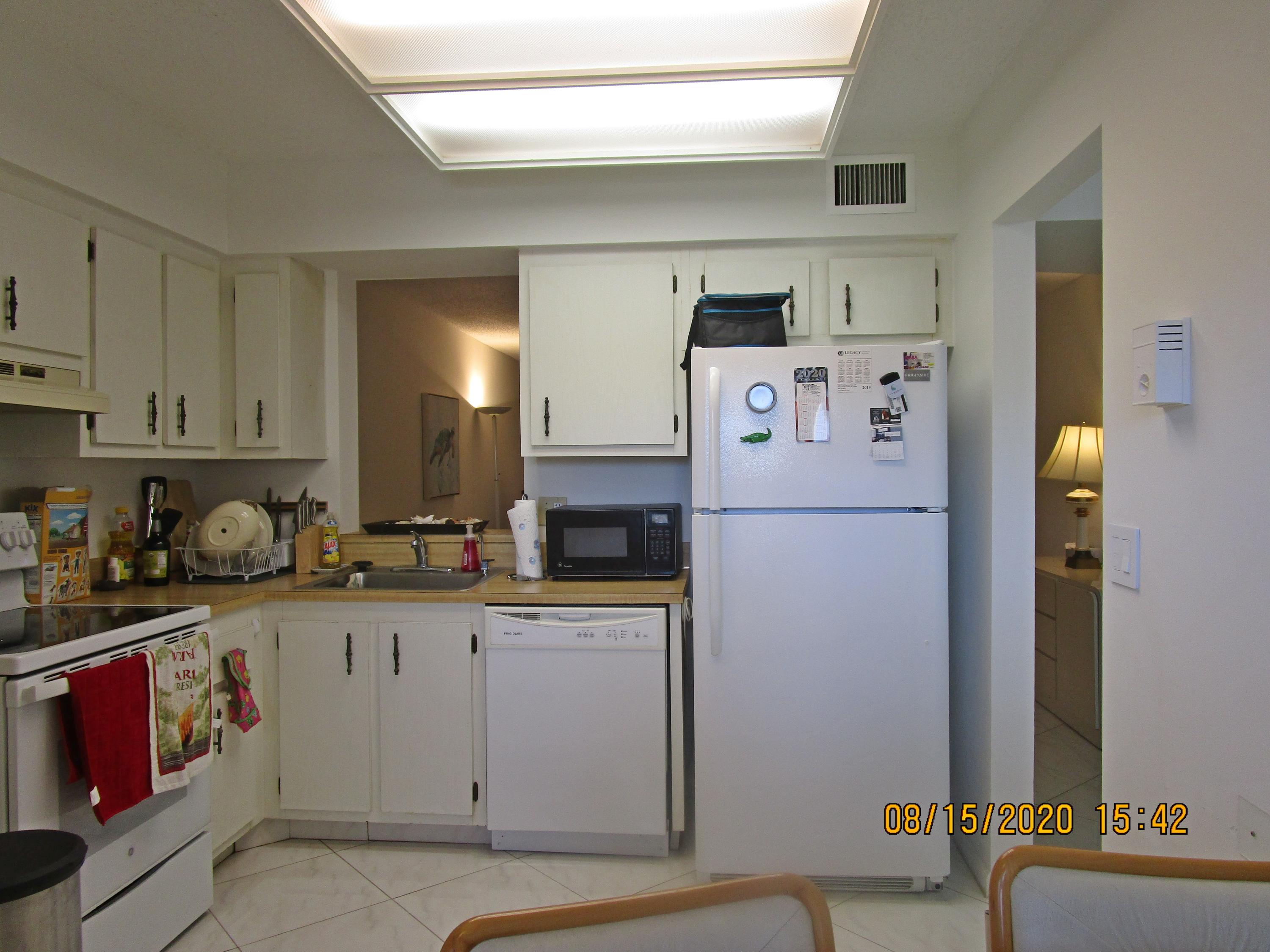 VILLAGES OF ORIOLE DEAUVILLE CONDO - Residential Lease