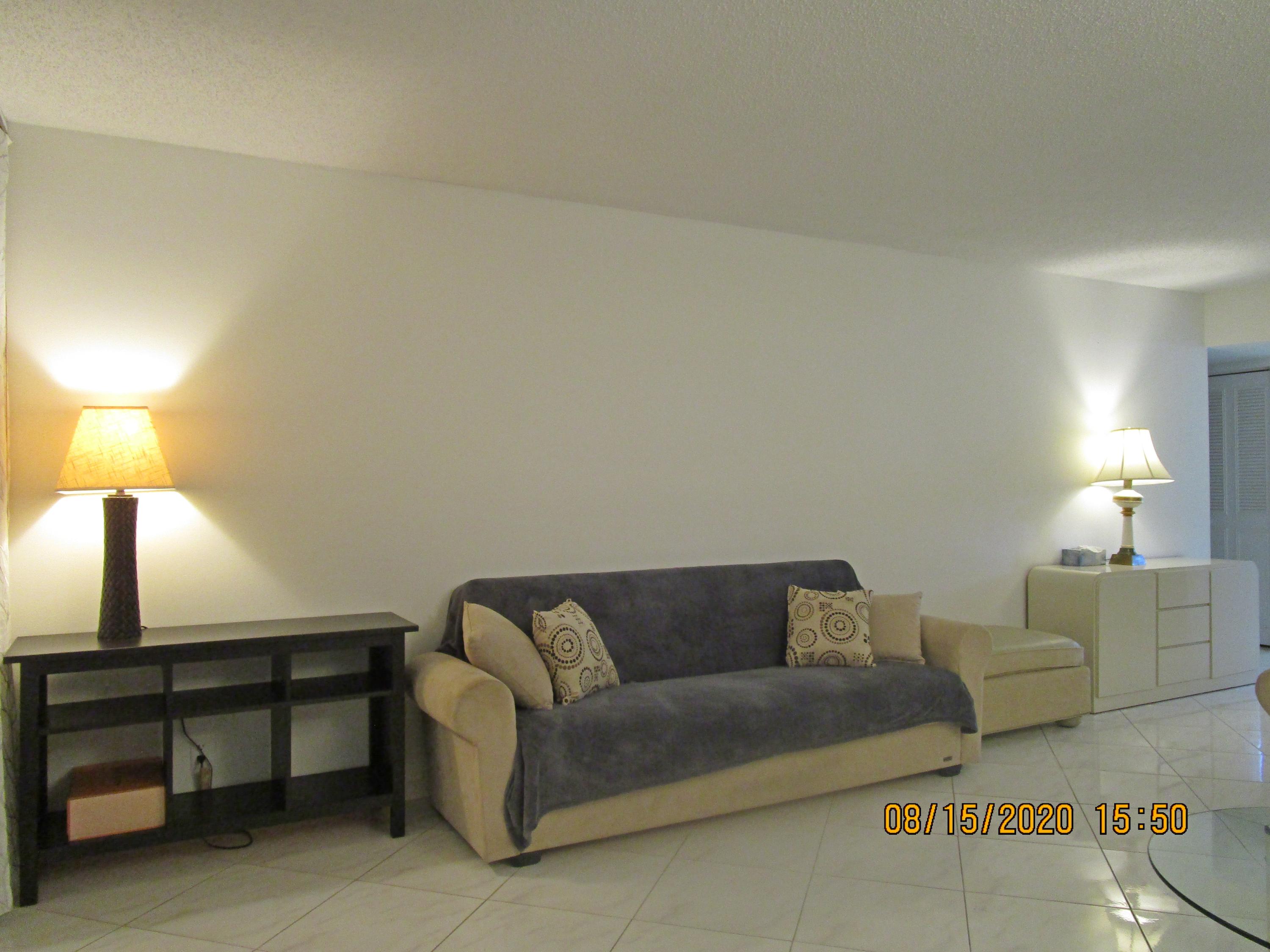 VILLAGES OF ORIOLE DEAUVILLE CONDO - Residential Lease