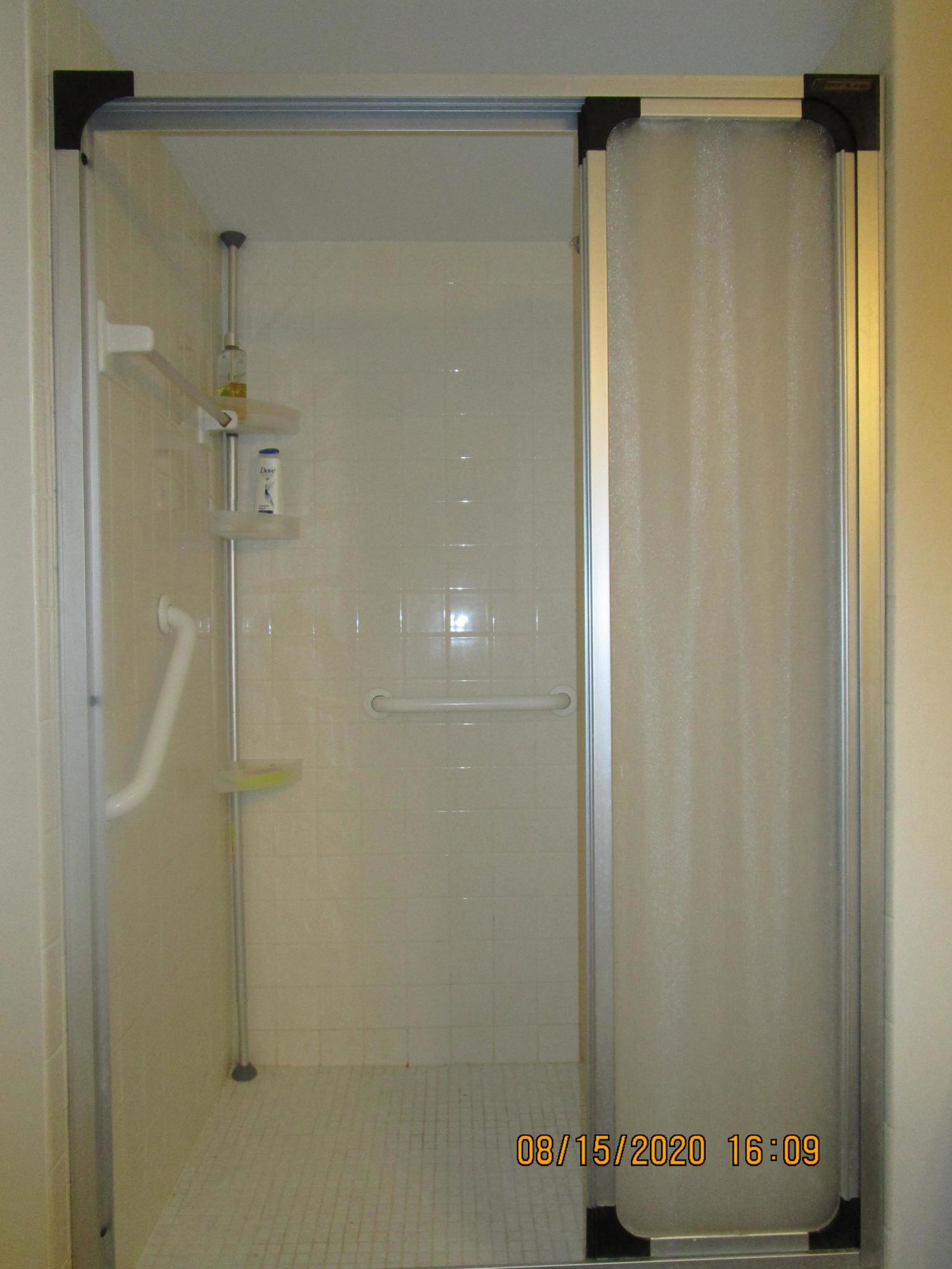 VILLAGES OF ORIOLE DEAUVILLE CONDO - Residential Lease