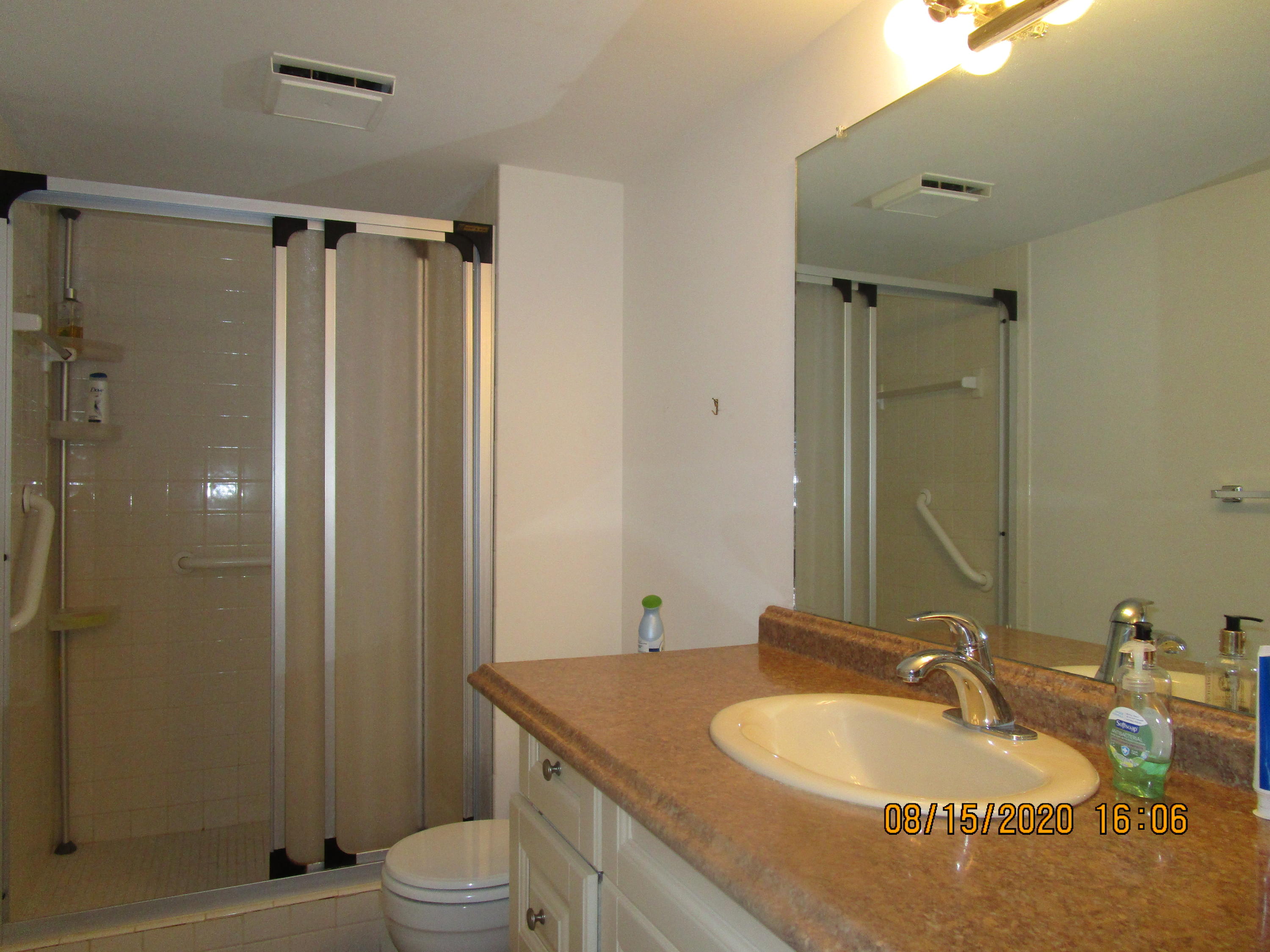 VILLAGES OF ORIOLE DEAUVILLE CONDO - Residential Lease