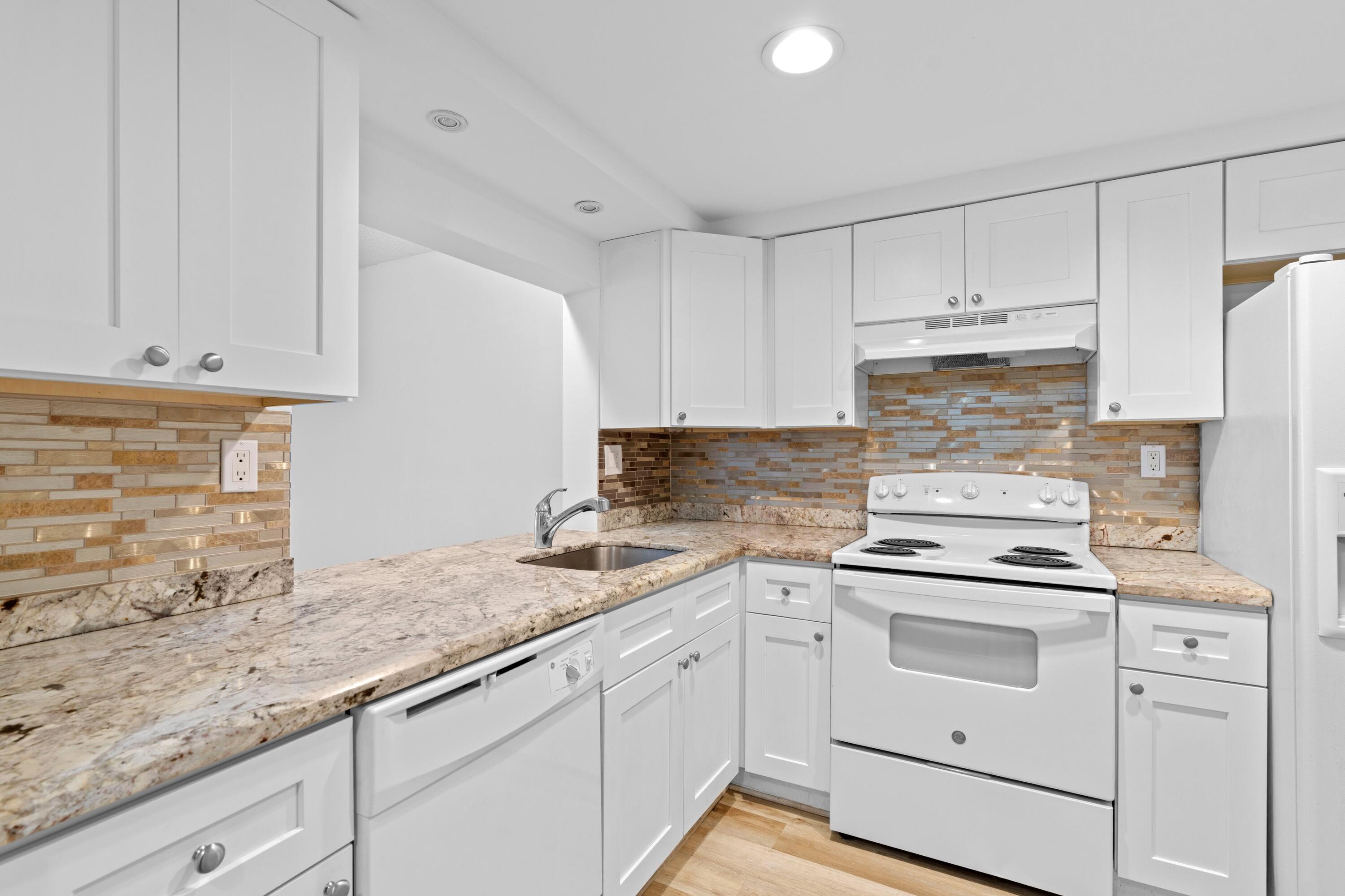 SUNRISE SPRINGS CONDO II - Residential