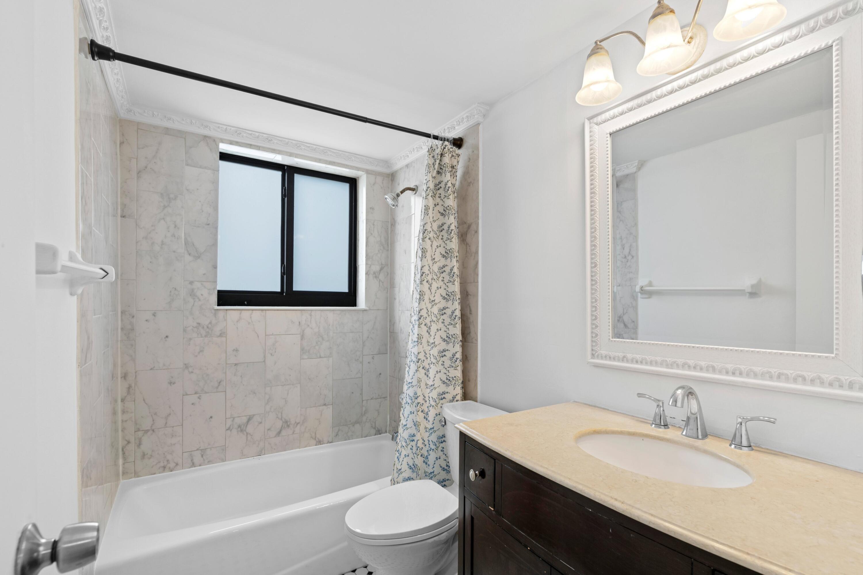 SUNRISE SPRINGS CONDO II - Residential