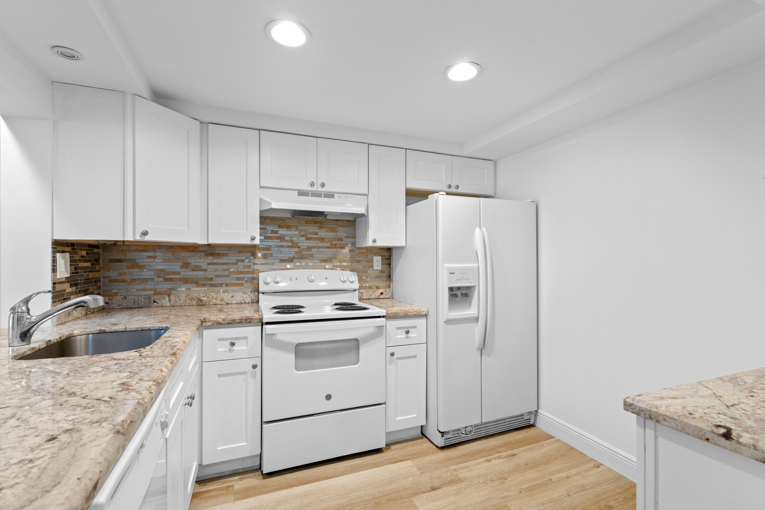 SUNRISE SPRINGS CONDO II - Residential