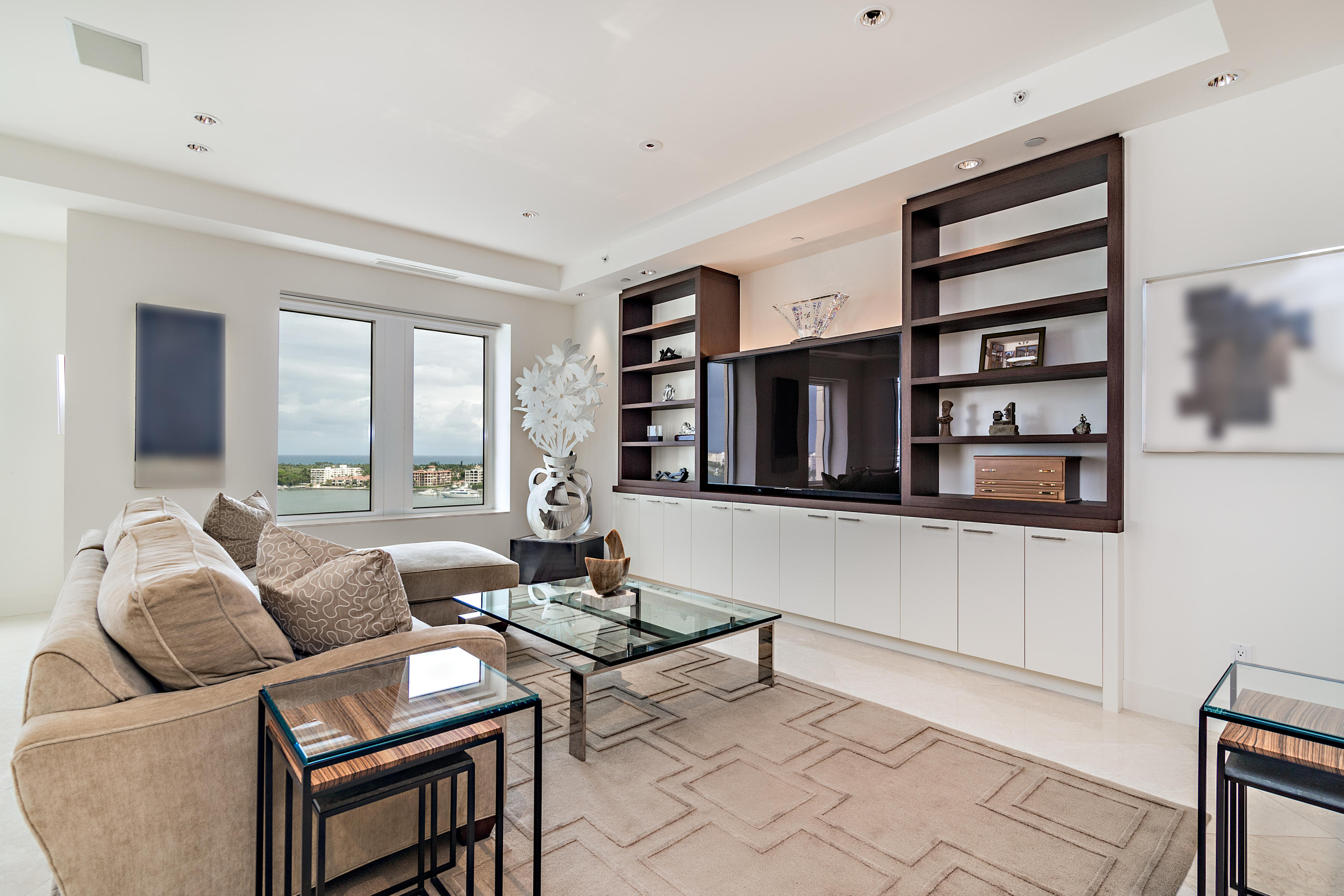 ONE WATERMARK PLACE OF THE PALM BEACHES - Residential