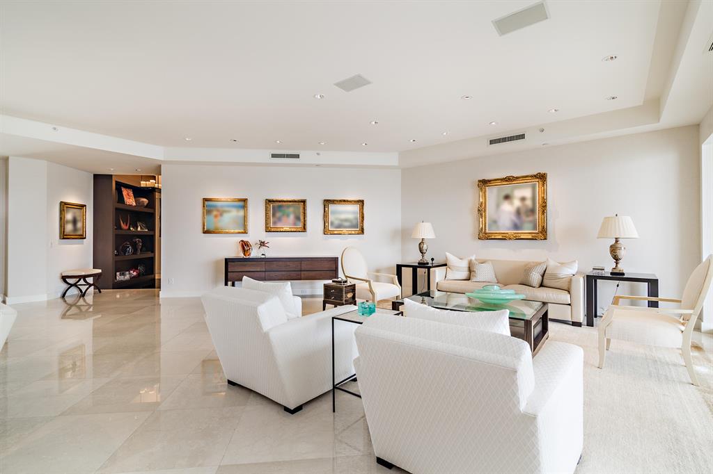 ONE WATERMARK PLACE OF TH - Residential