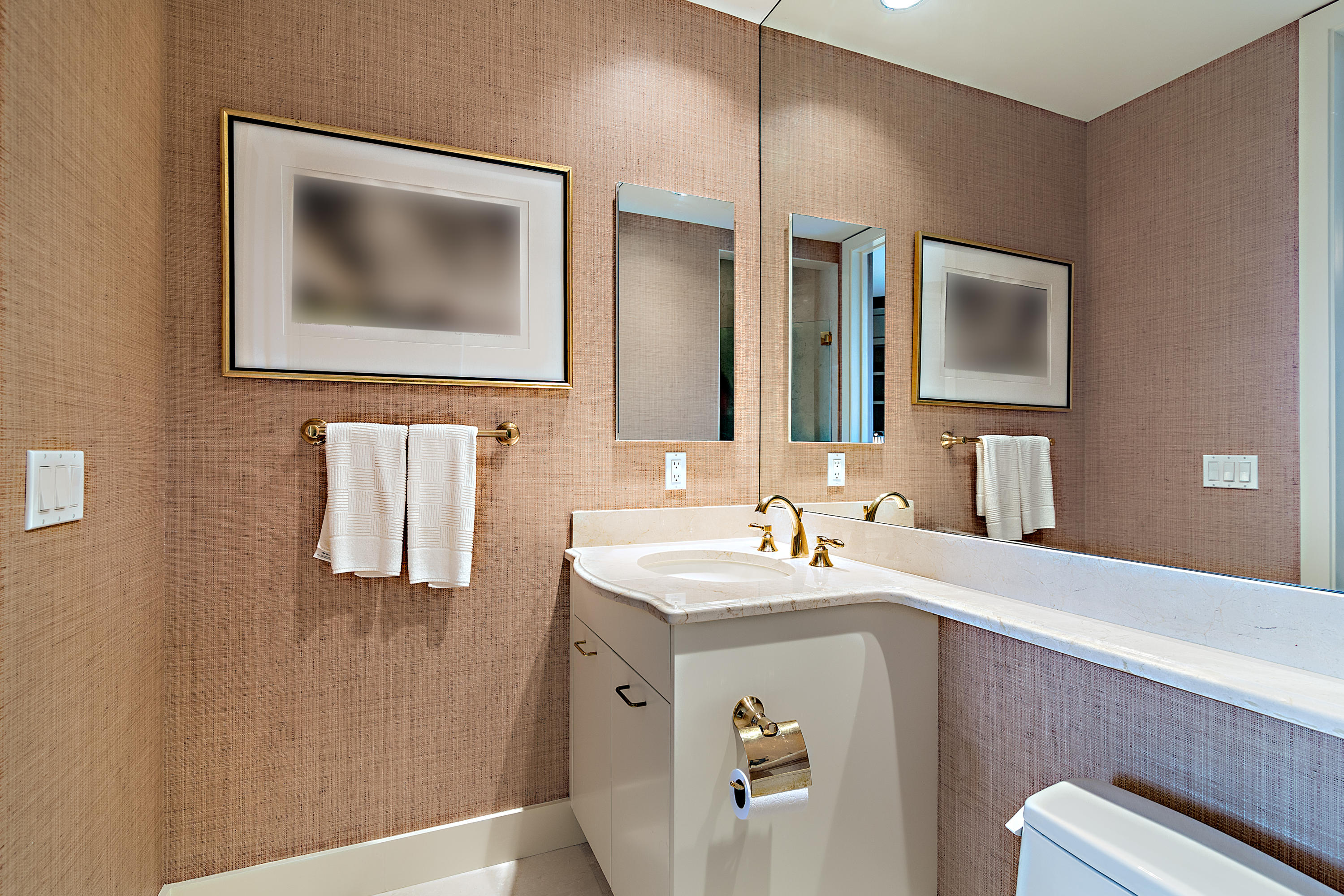 ONE WATERMARK PLACE OF THE PALM BEACHES - Residential