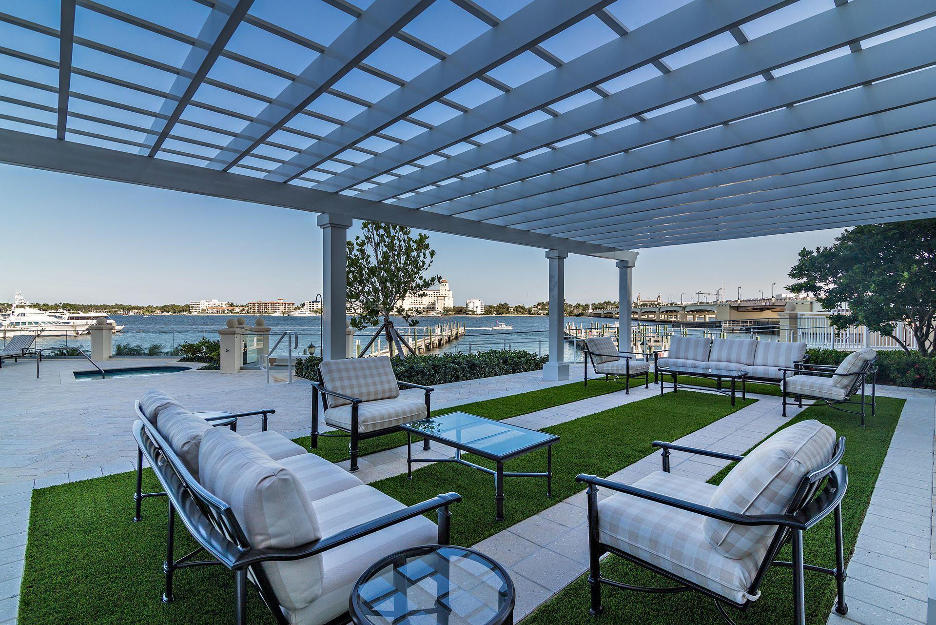 ONE WATERMARK PLACE OF THE PALM BEACHES - Residential