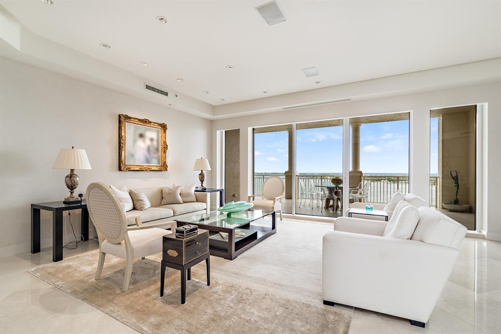 ONE WATERMARK PLACE OF TH - Residential