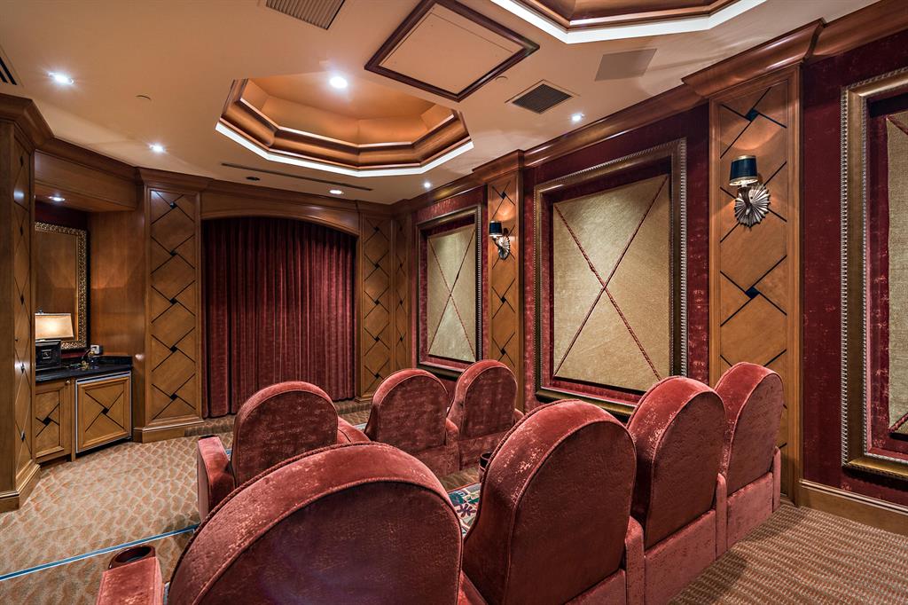 ONE WATERMARK PLACE OF TH - Residential