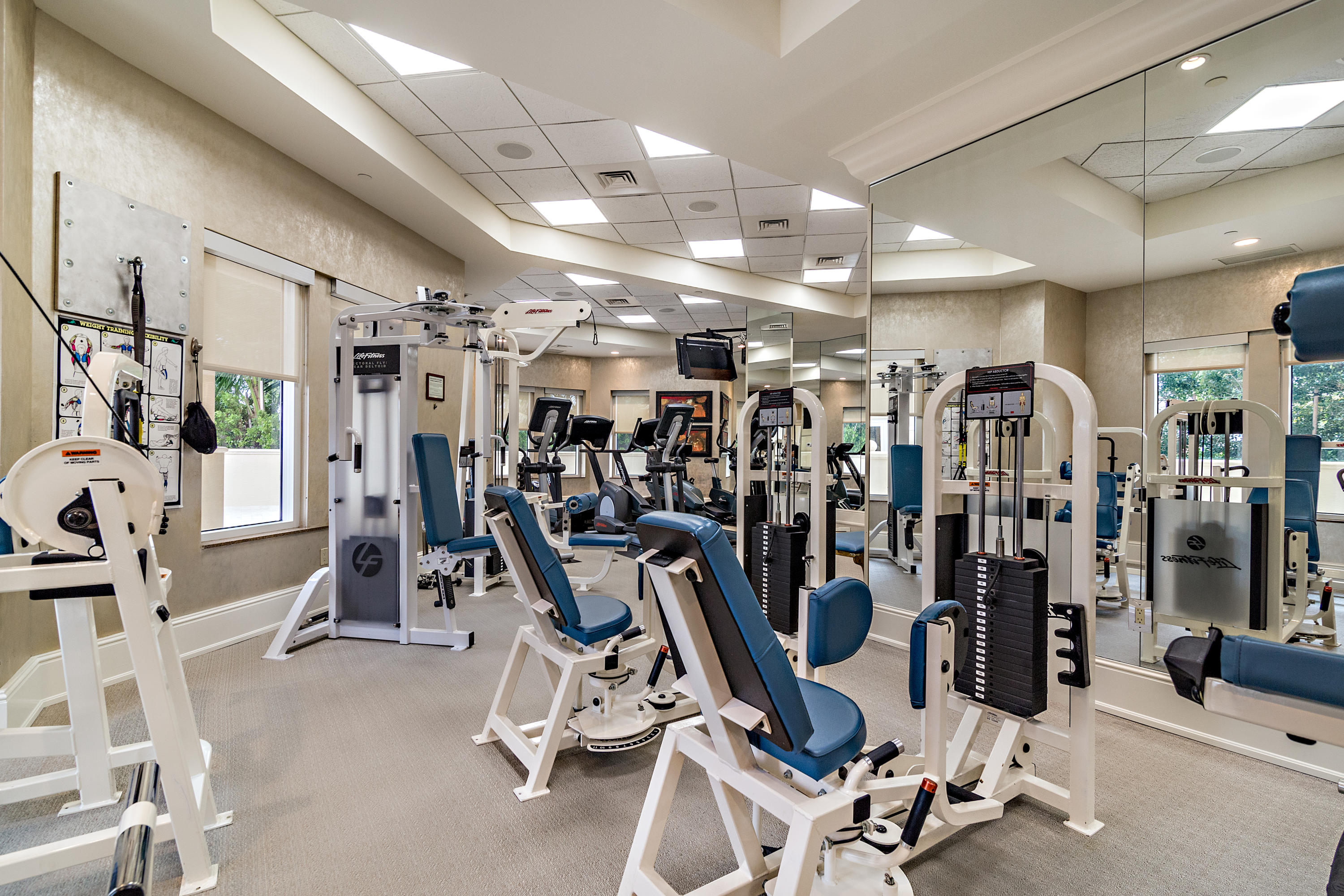 ONE WATERMARK PLACE OF THE PALM BEACHES - Residential