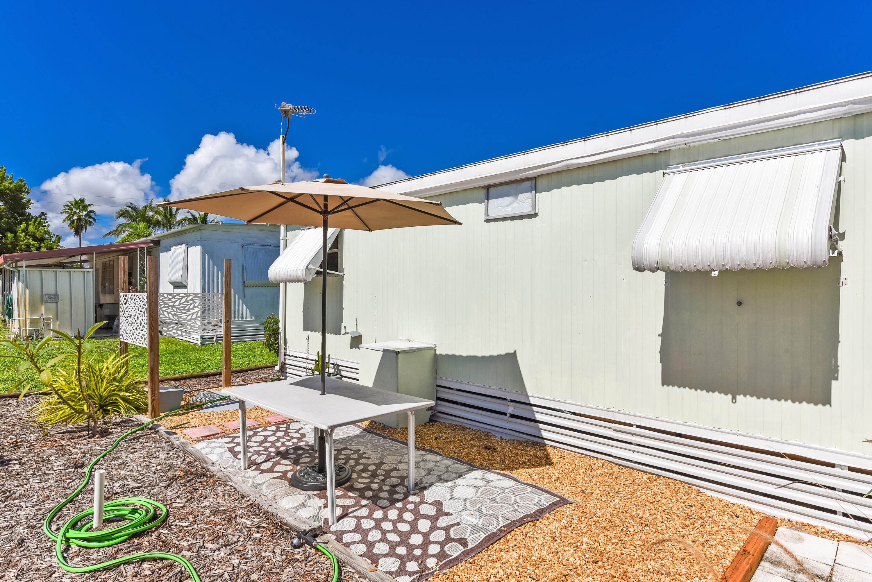 603 Garden View