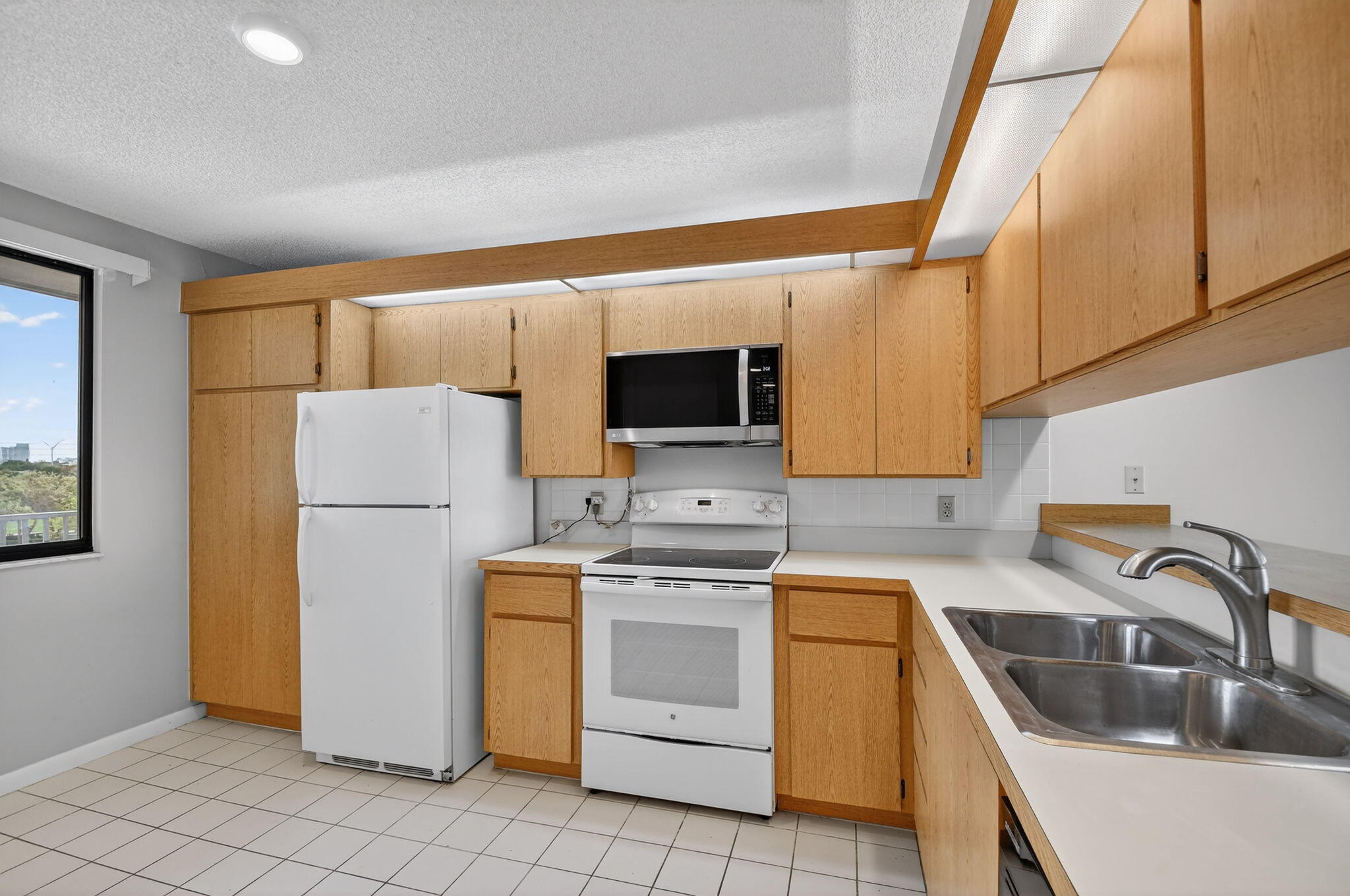 2421 Village Boulevard 406