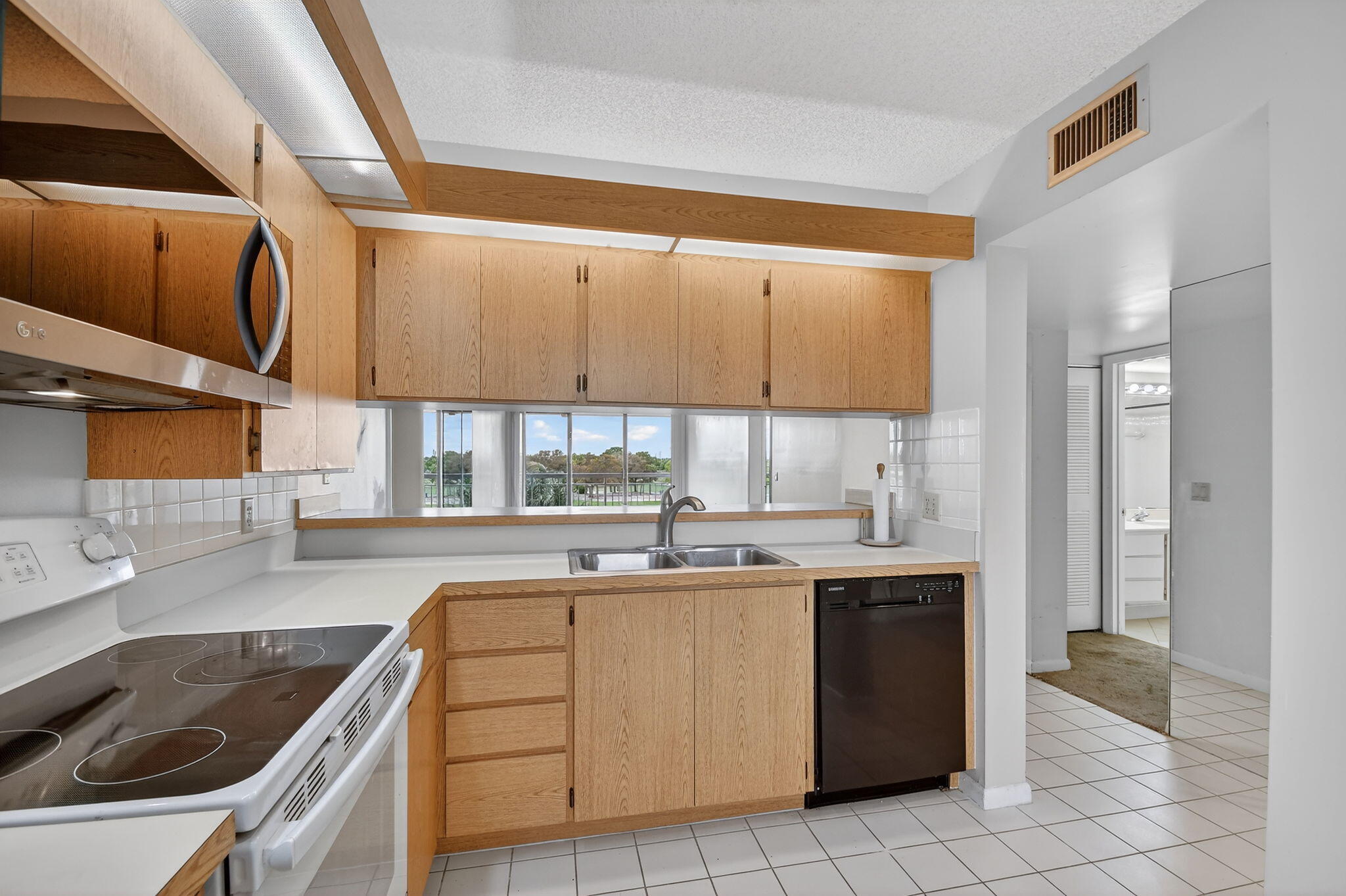 2421 Village Boulevard 406