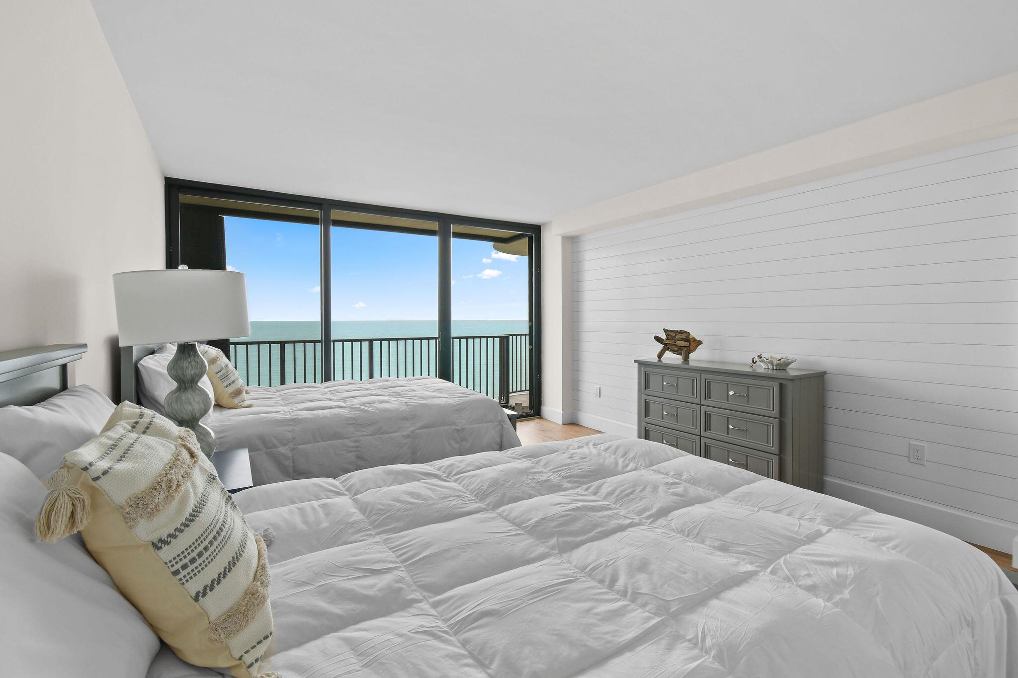 TEQUESTA TOWERS CONDO - Residential