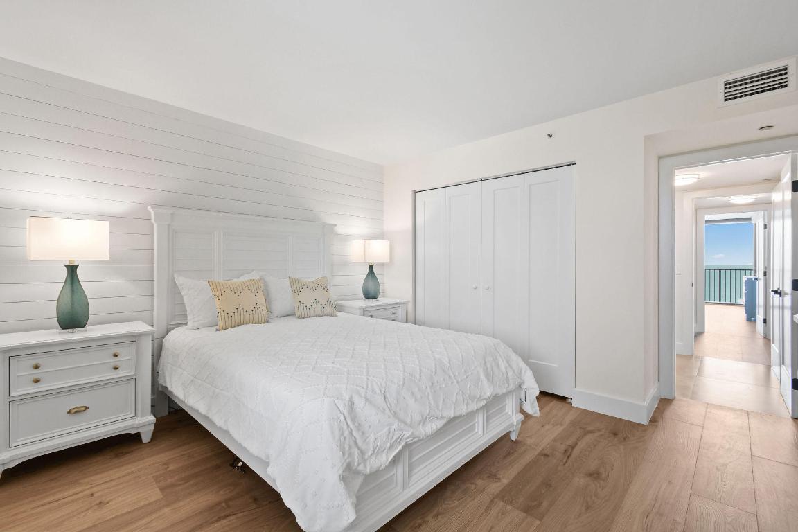 TEQUESTA TOWERS CONDO - Residential