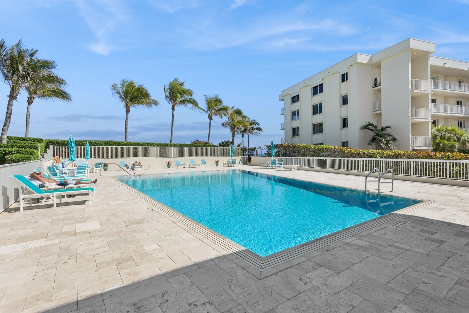 TEQUESTA TOWERS CONDO - Residential