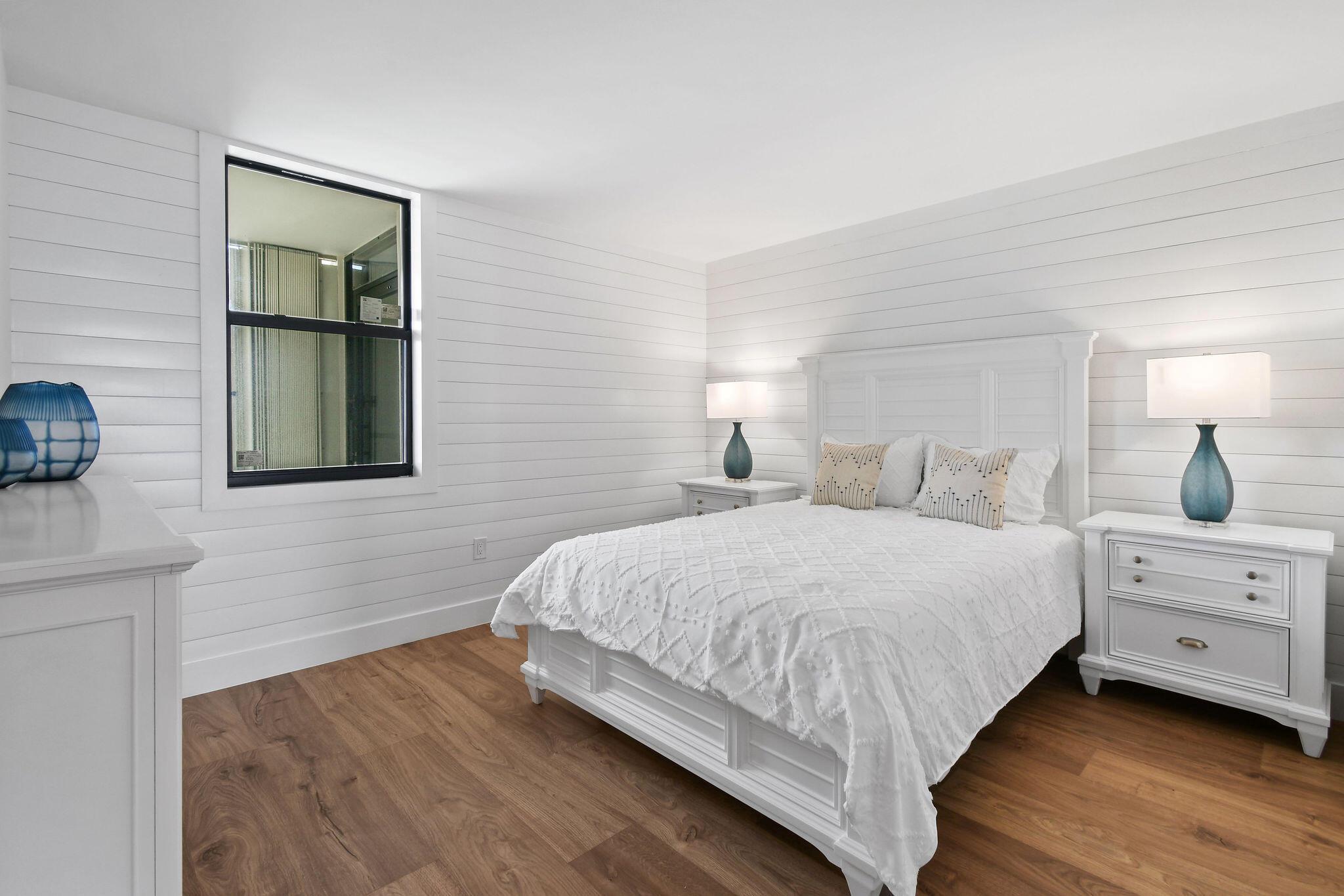 TEQUESTA TOWERS CONDO - Residential