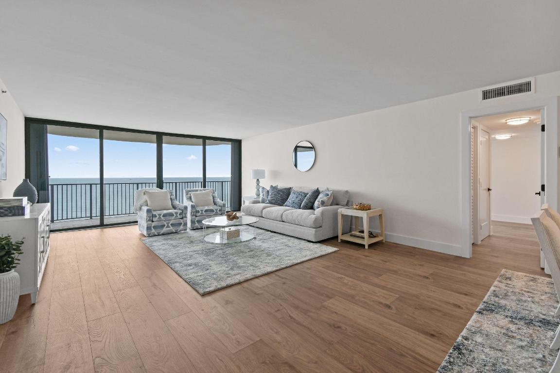 TEQUESTA TOWERS CONDO - Residential