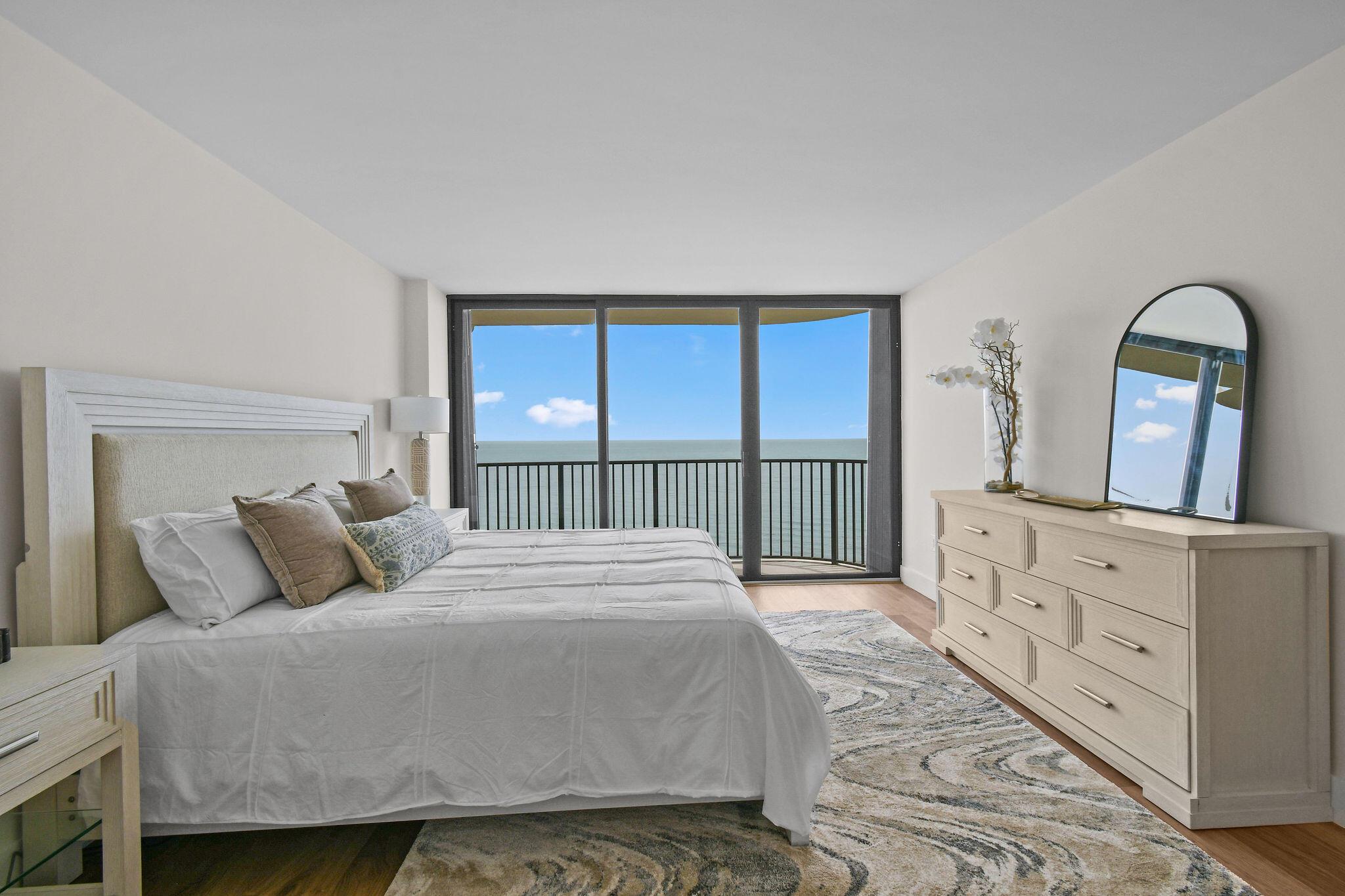 TEQUESTA TOWERS CONDO - Residential