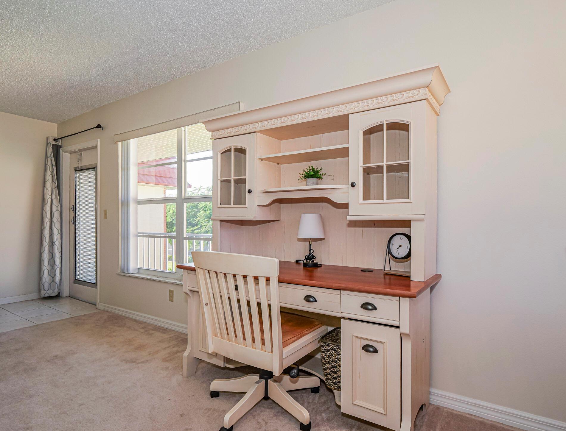 VISTA ROYALE PHASE IV BLD - Residential Lease