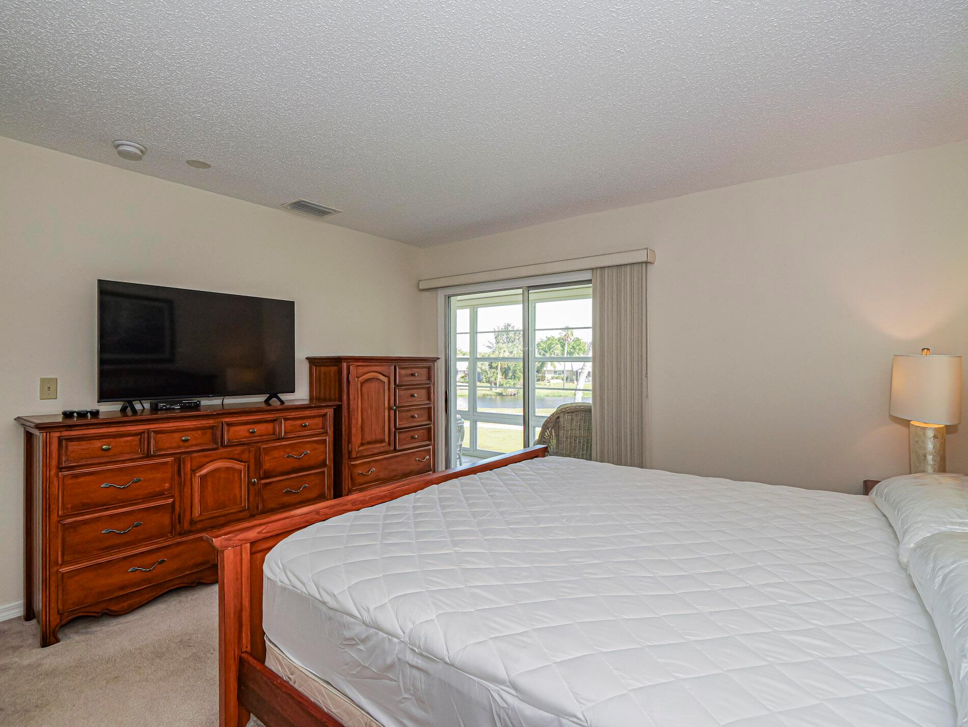 VISTA ROYALE PHASE IV BLD - Residential Lease