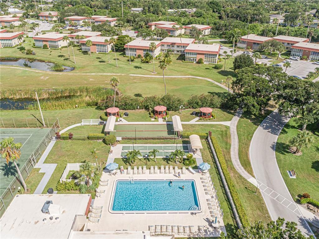 VISTA ROYALE PHASE IV BLD - Residential Lease