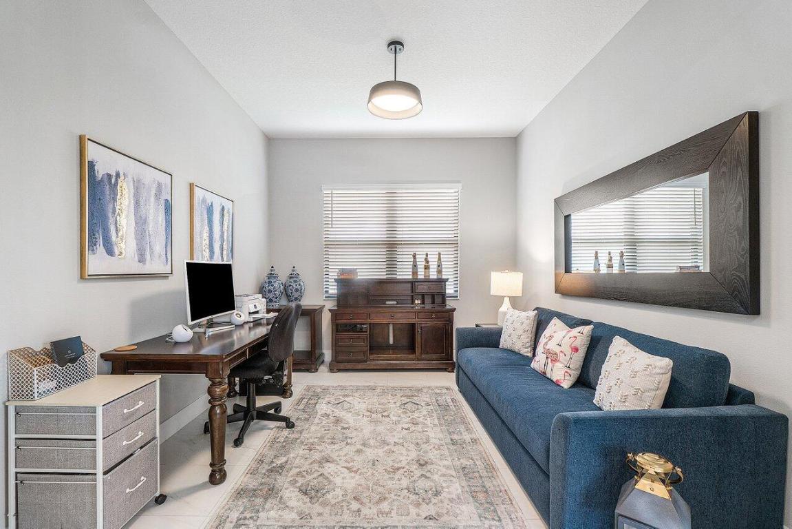 CRESSWIND PALM BEACH - Residential