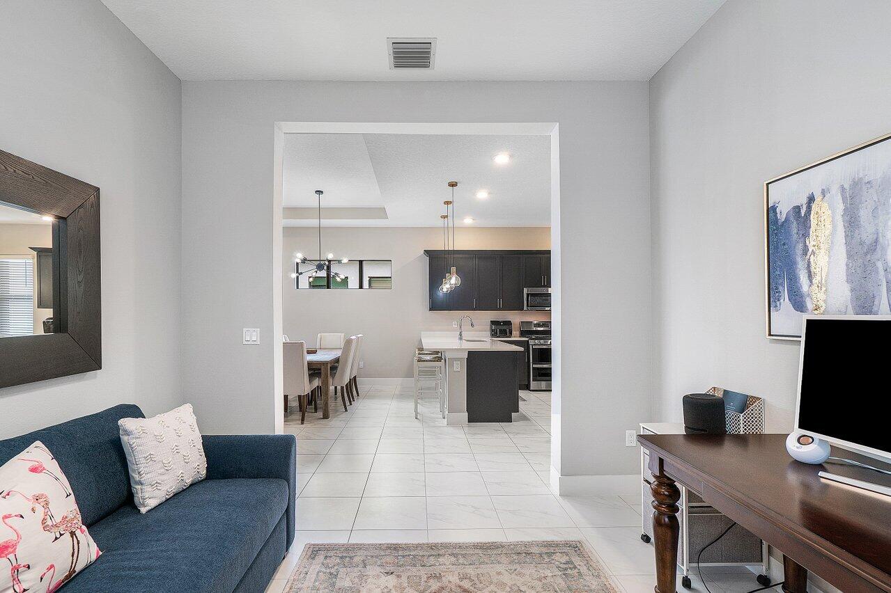 CRESSWIND PALM BEACH - Residential