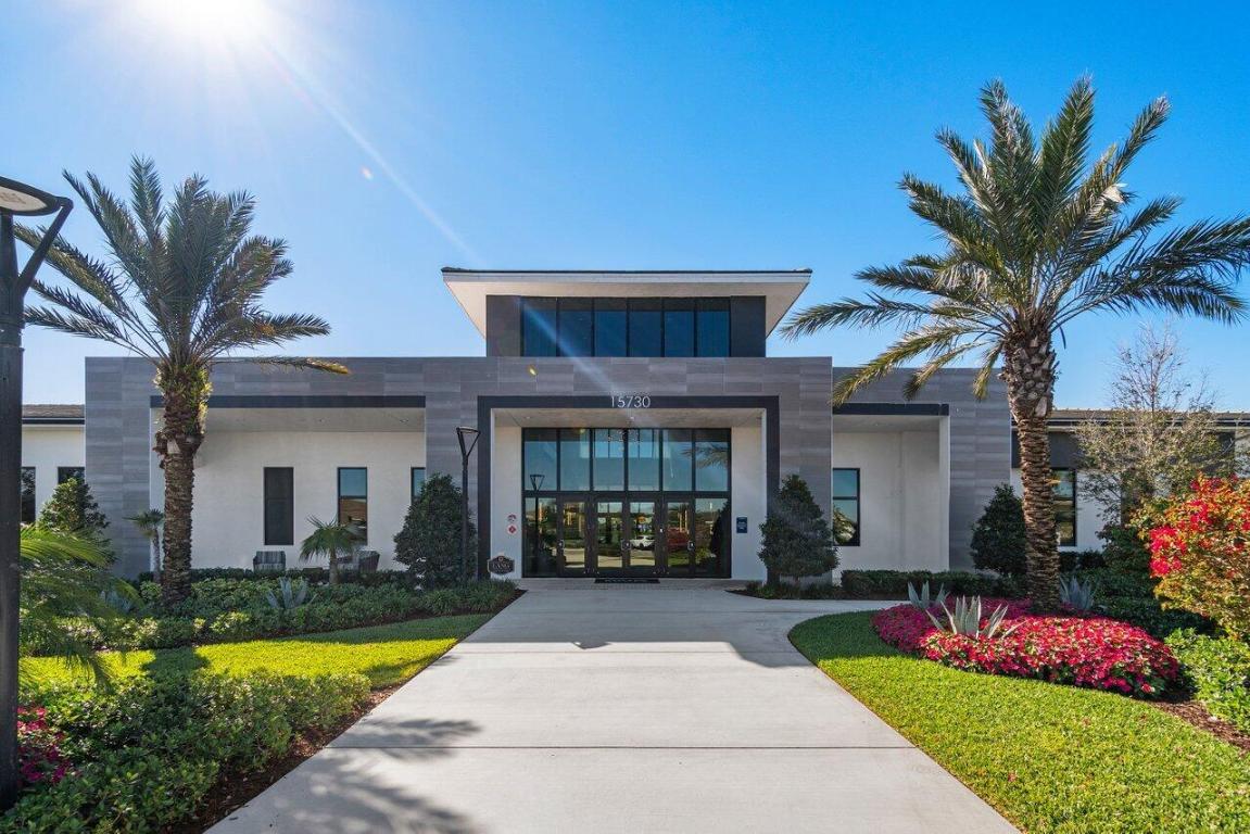 CRESSWIND PALM BEACH - Residential