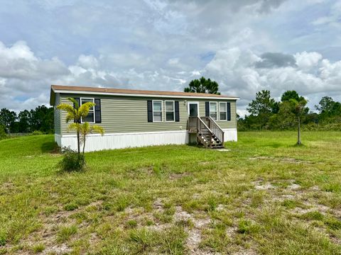 A home in Okeechobee