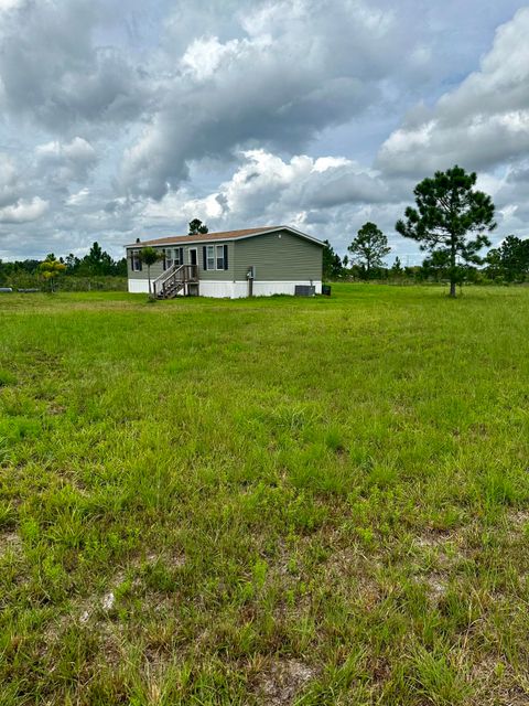 A home in Okeechobee