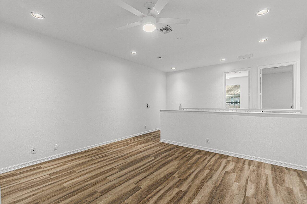 CARRIAGE POINTE TOWNHOMES PUD - Residential