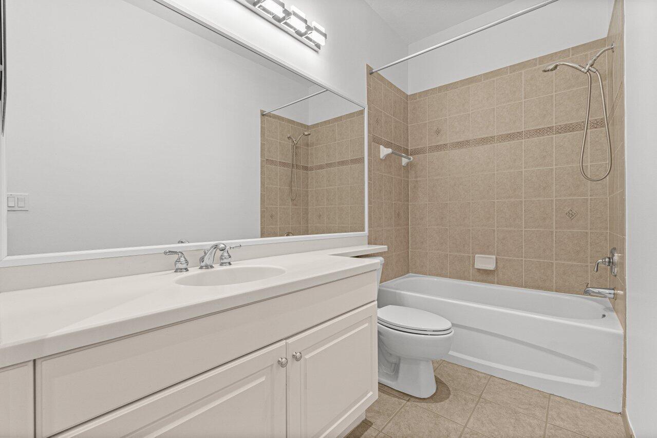 CARRIAGE POINTE TOWNHOMES PUD - Residential