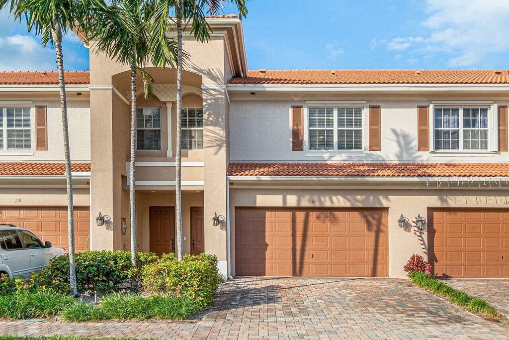 Photo of 118 Lancaster Road, Boynton Beach, FL 33426 (MLS # B26028887)