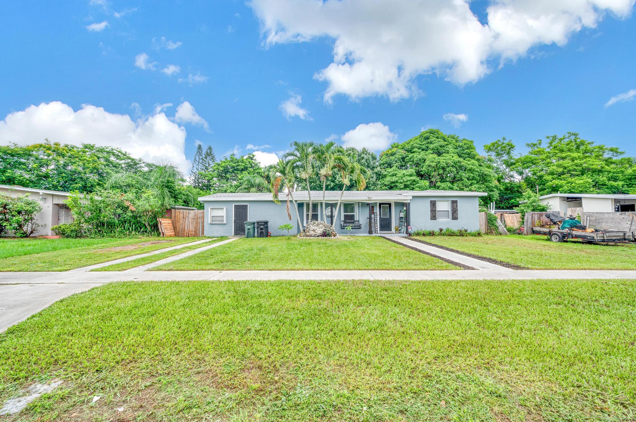131 SE Castana Court