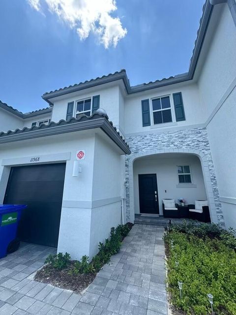 Single Family Residence in Coral Springs FL 11968 46th Street St.jpg