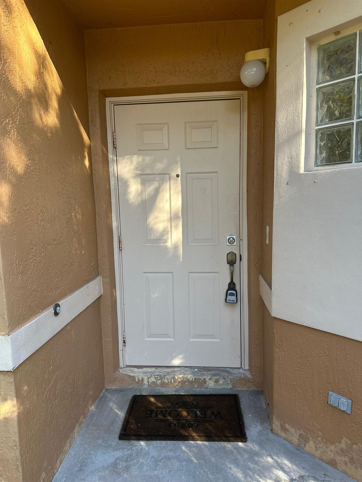 PARK TERRACES TOWNHOME - Residential Lease