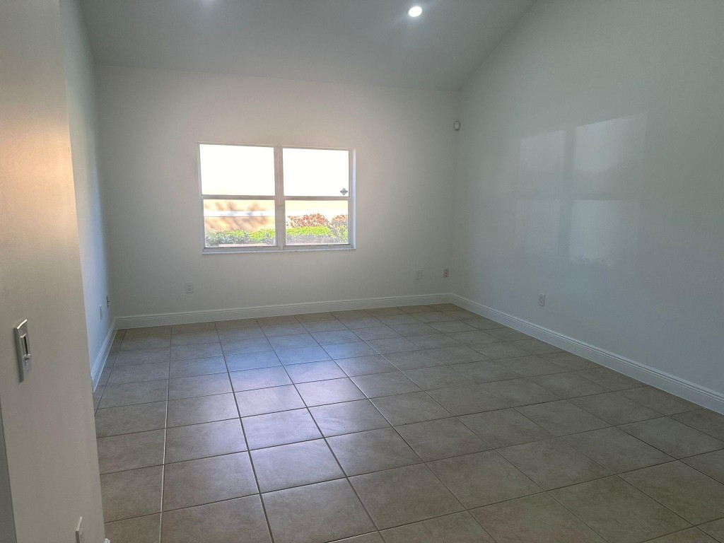 PARK TERRACES TOWNHOME - Residential Lease