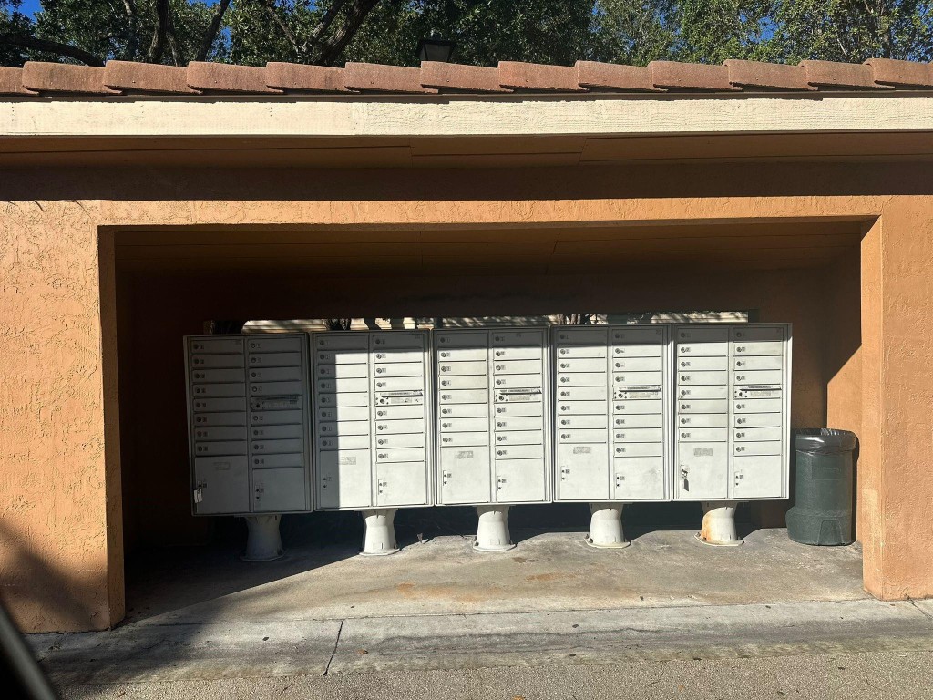 PARK TERRACES TOWNHOME - Residential Lease