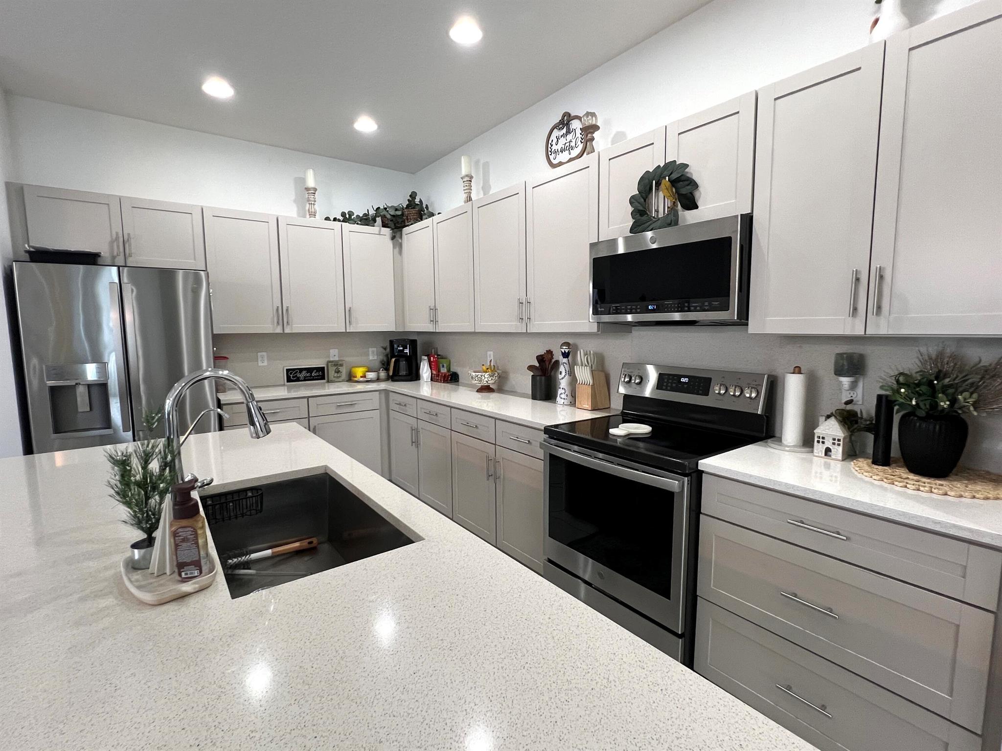 SKY COVE - Residential