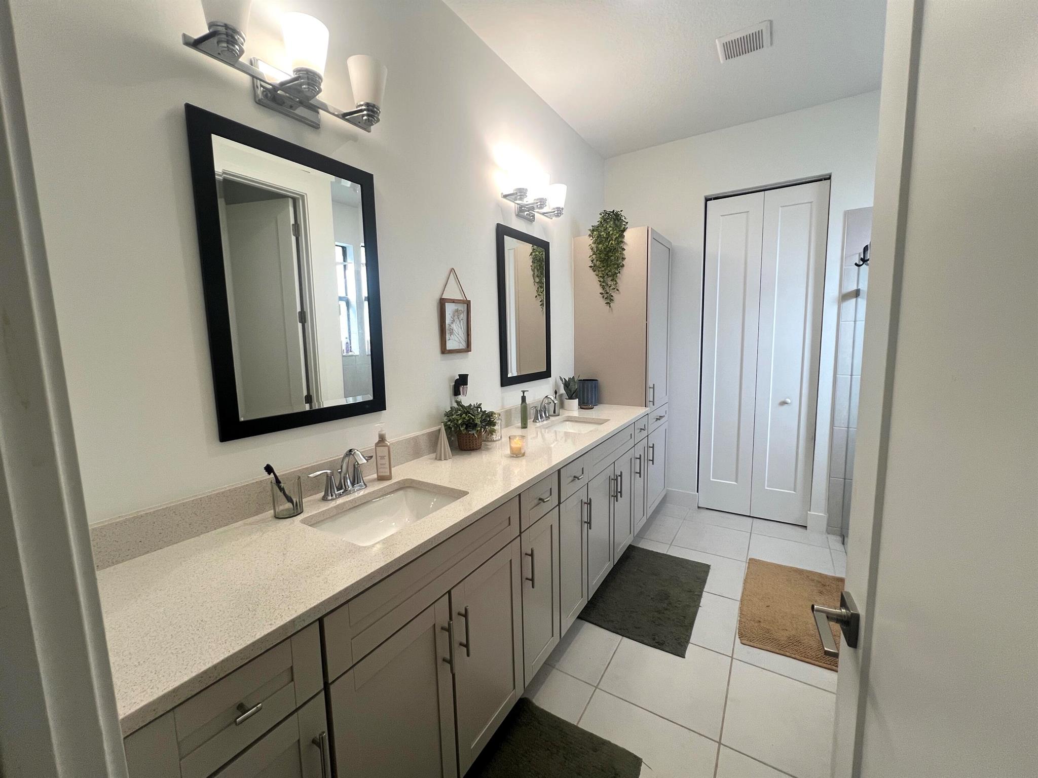 SKY COVE - Residential