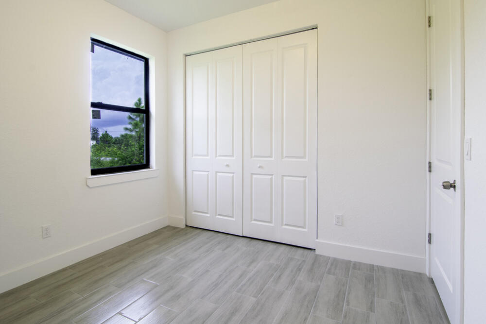 PORT CHARLOTTE SEC 82 - Residential Lease