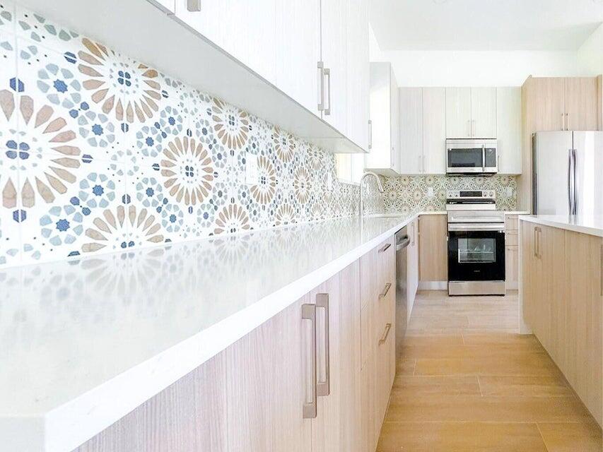 PORT CHARLOTTE SEC 82 - Residential Lease