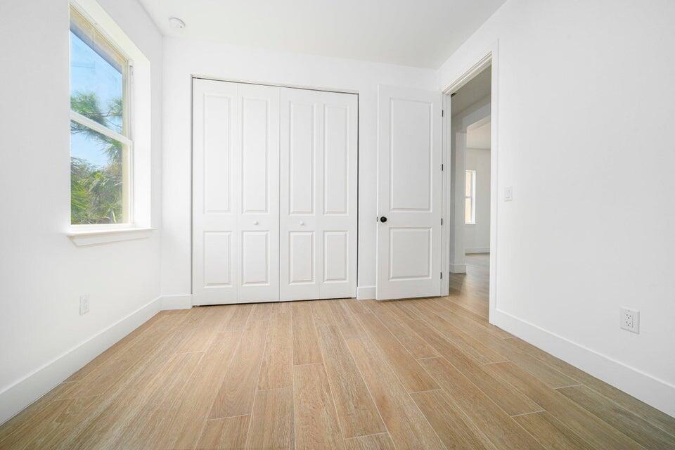 PORT CHARLOTTE SEC 82 - Residential Lease