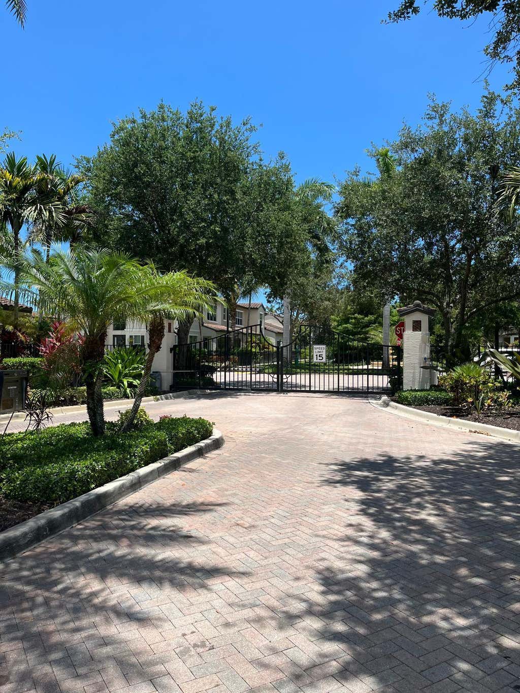 Photo of 4642 Mediterranean Circle #4642, Palm Beach Gardens, FL 33418 (MLS # B26045511)