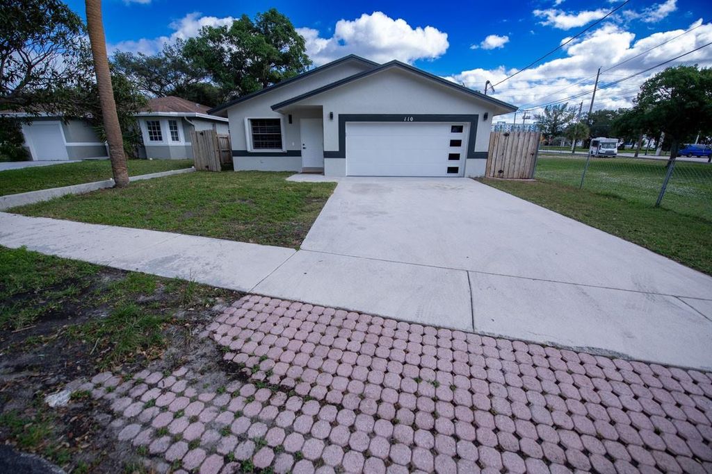 Photo of 110 NW 6th Avenue, Dania Beach, FL 33004 (MLS # B26035508)