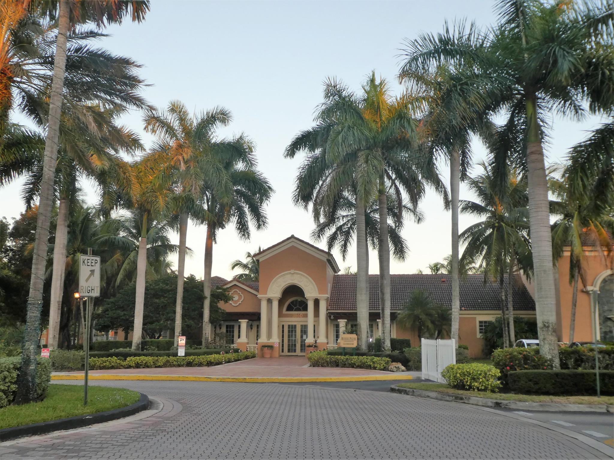 RIVIERA PALMS CONDO - Residential Lease