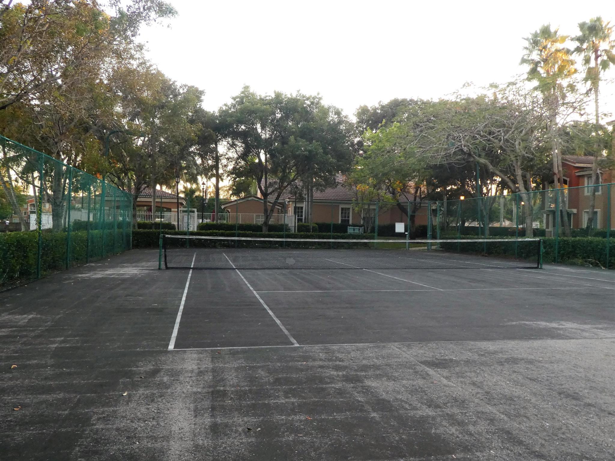 RIVIERA PALMS CONDO - Residential Lease