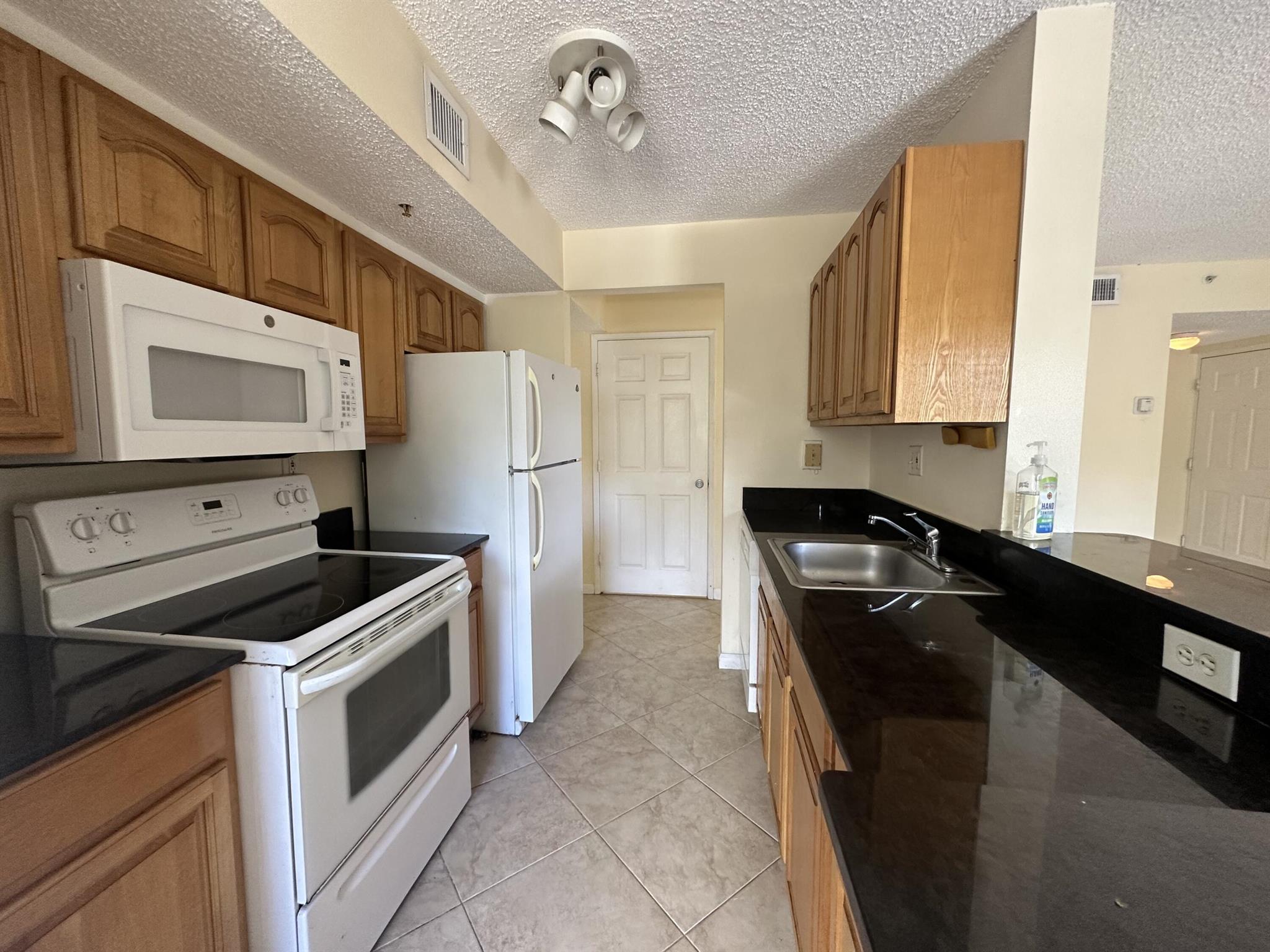 RIVIERA PALMS CONDO - Residential Lease